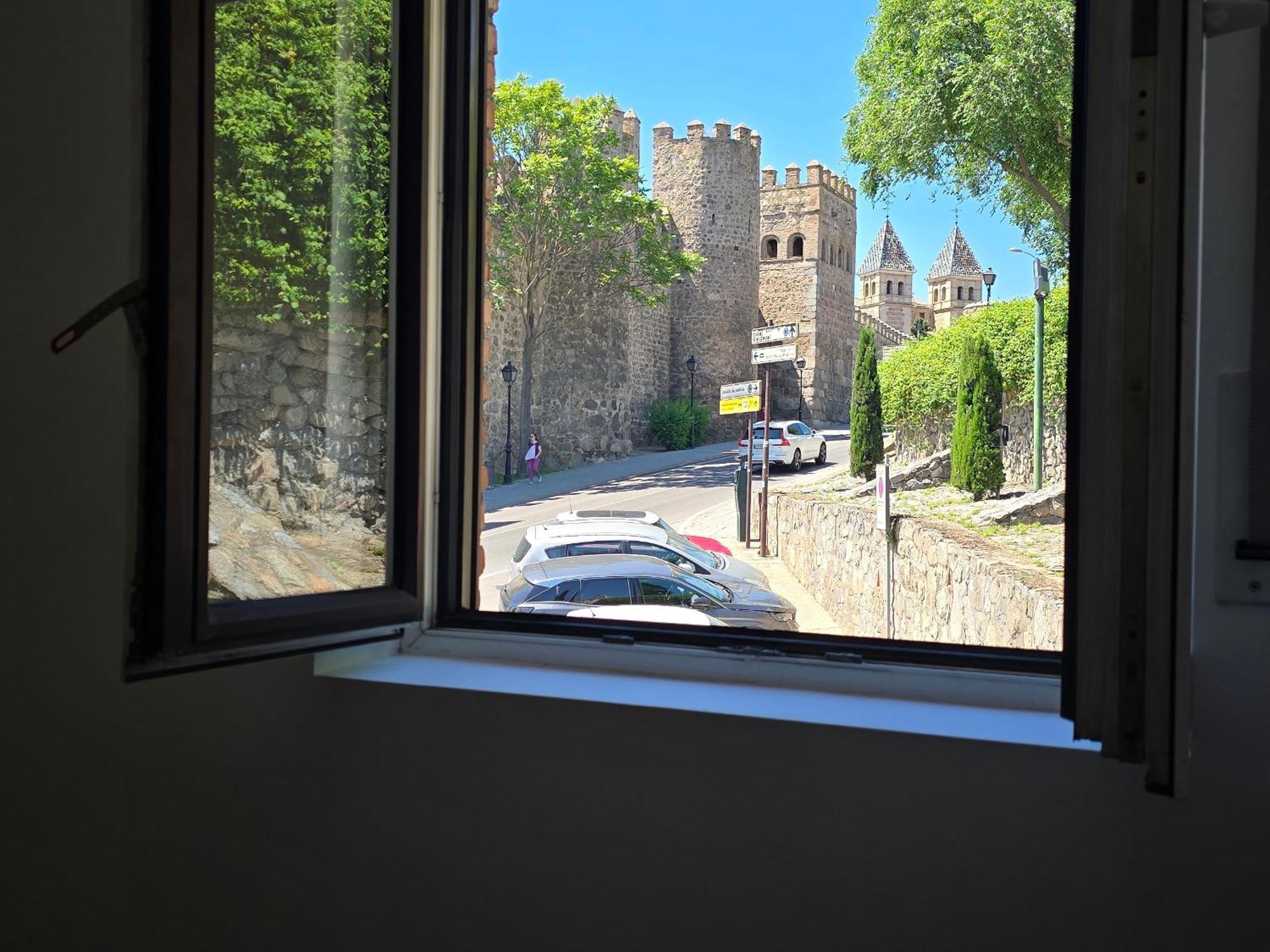 Apartamentos,Puerta De Bisagra-Parking Gratis Toledo Zewnętrze zdjęcie